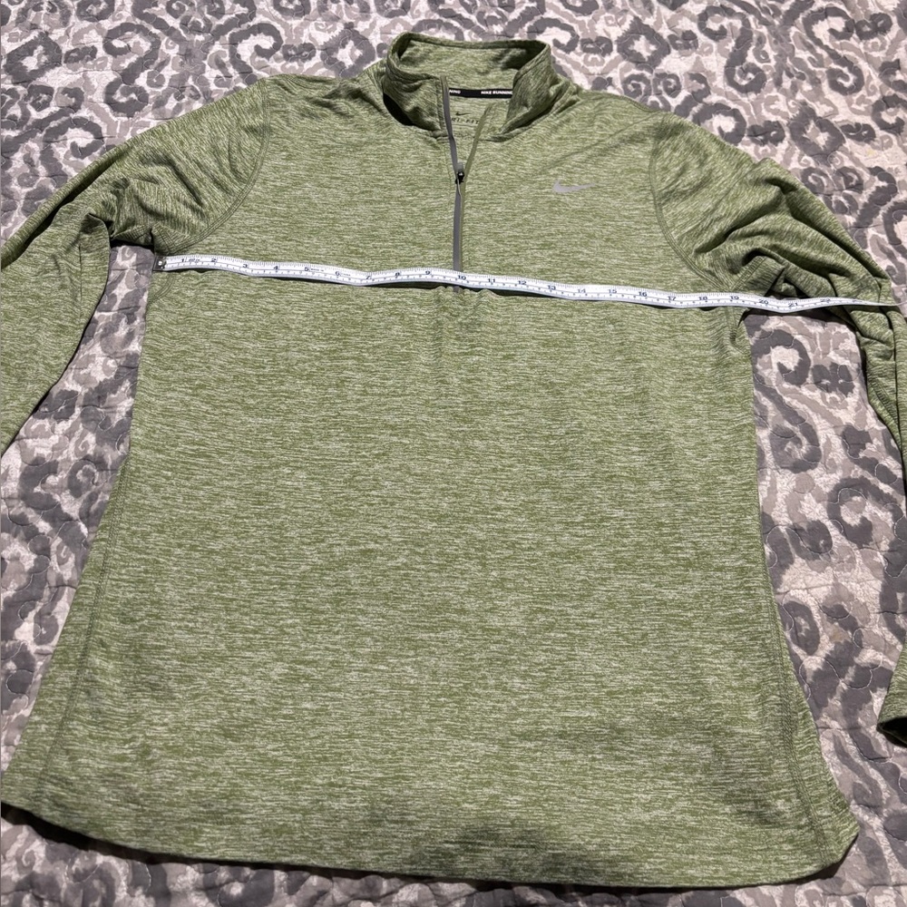 Nike Women’s DriFit Running Green Quarter-Zip Pullover Size large